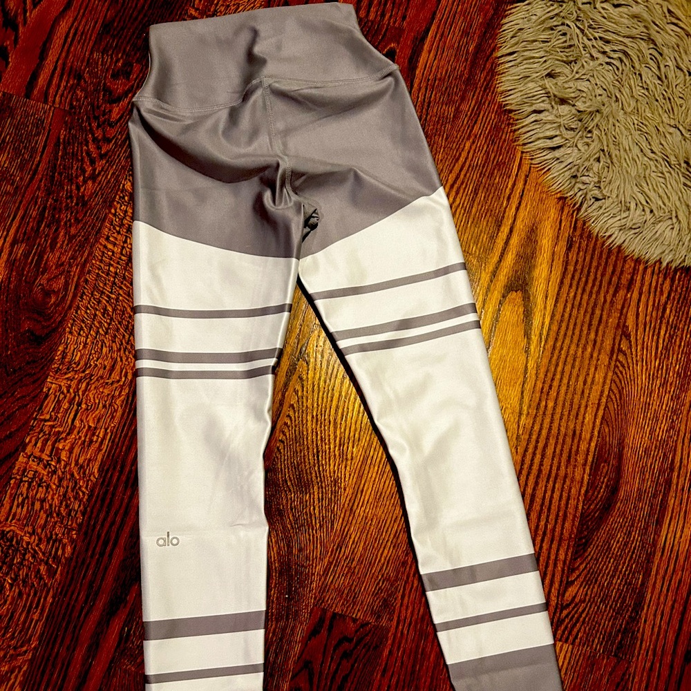 Alo leggings - women’s size xtra small